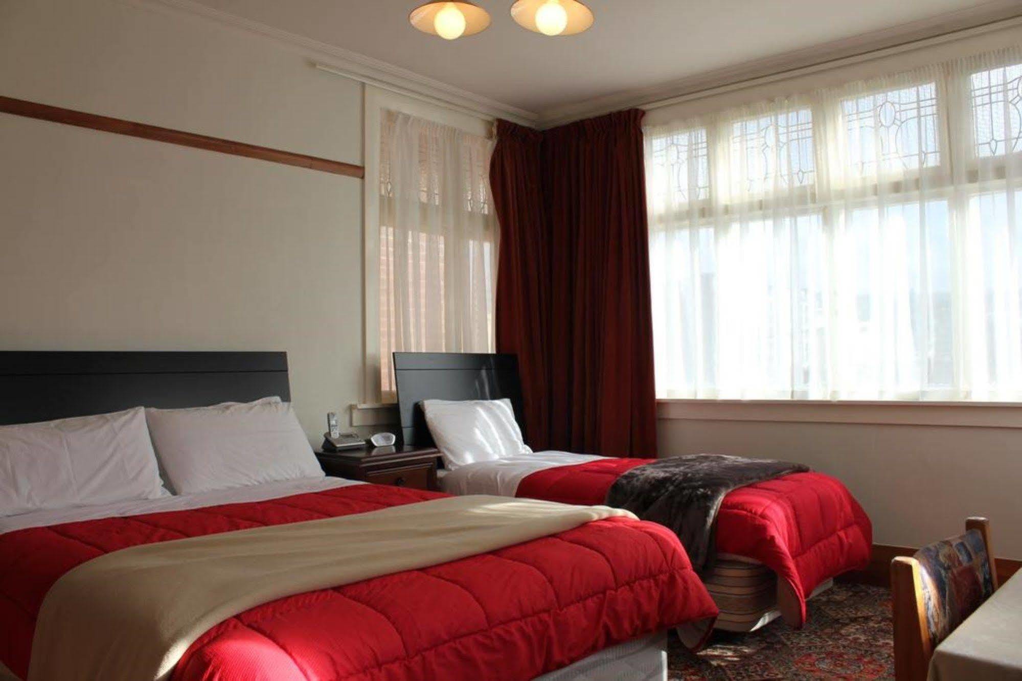 Halswell Lodge Уелингтън Екстериор снимка