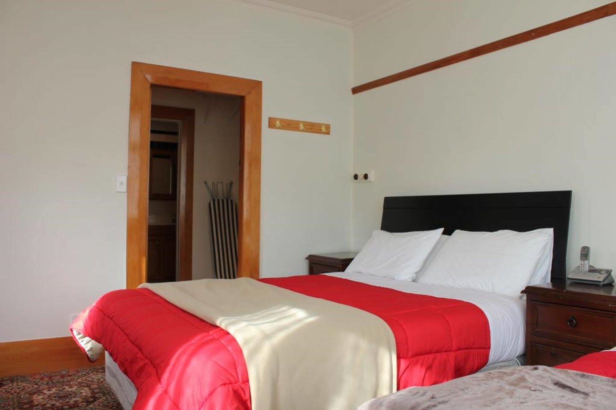 Halswell Lodge Уелингтън Екстериор снимка